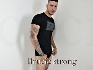 Brucie_strong