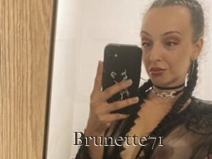 Brunette71