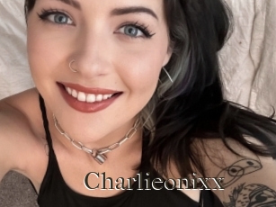 Charlieonixx