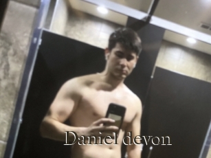 Daniel_devon