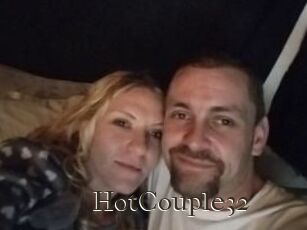 HotCouple32