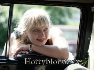 Hottyblondexx