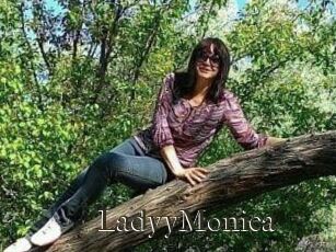 LadyyMonica
