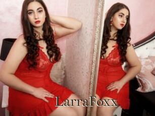 LarraFoxx