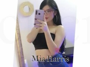 Mia_Harris