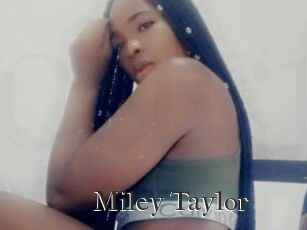 Miley_Taylor