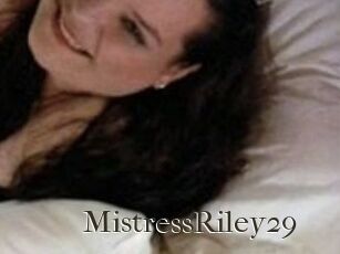 MistressRiley29