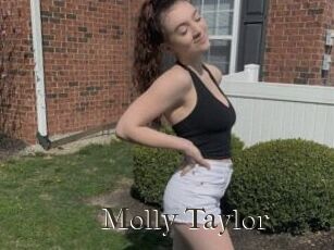 Molly_Taylor