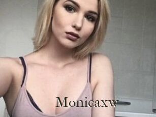 Monicaxw