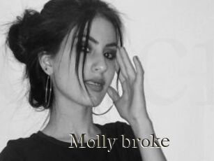 Molly_broke