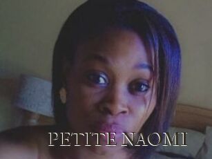 PETITE_NAOMI