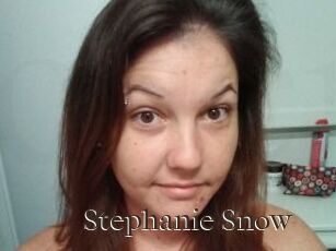 Stephanie_Snow